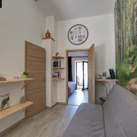 Séjour à la campagne En Pierre Du 18ème Siècle Avec Vue Sur Vallée, Jacuzzi Et Terrasses - Fr-1-496-335
